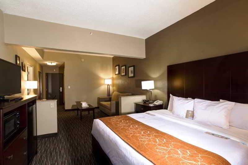 Comfort Suites Clearwater - Dunedin Exterior photo