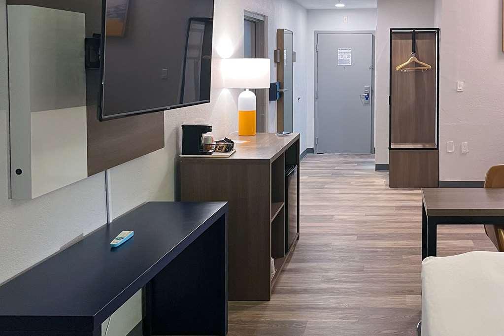 Comfort Suites Clearwater - Dunedin Room photo