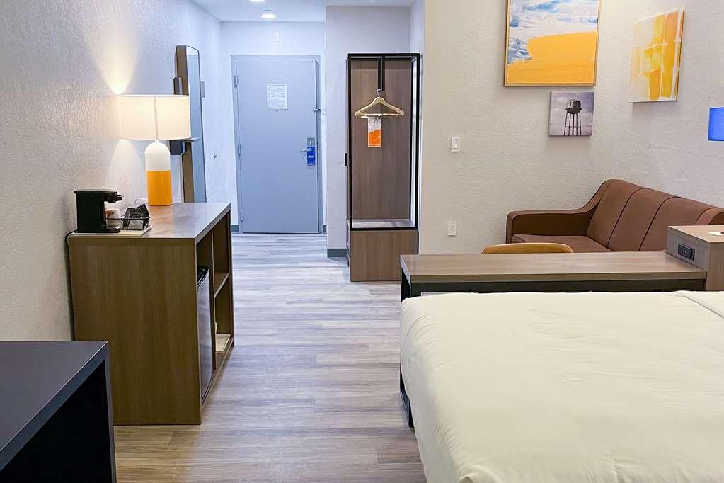 Comfort Suites Clearwater - Dunedin Room photo