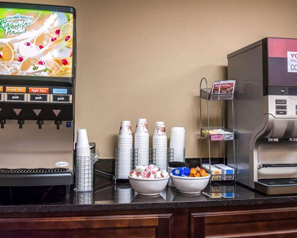 Comfort Suites Clearwater - Dunedin Restaurant photo