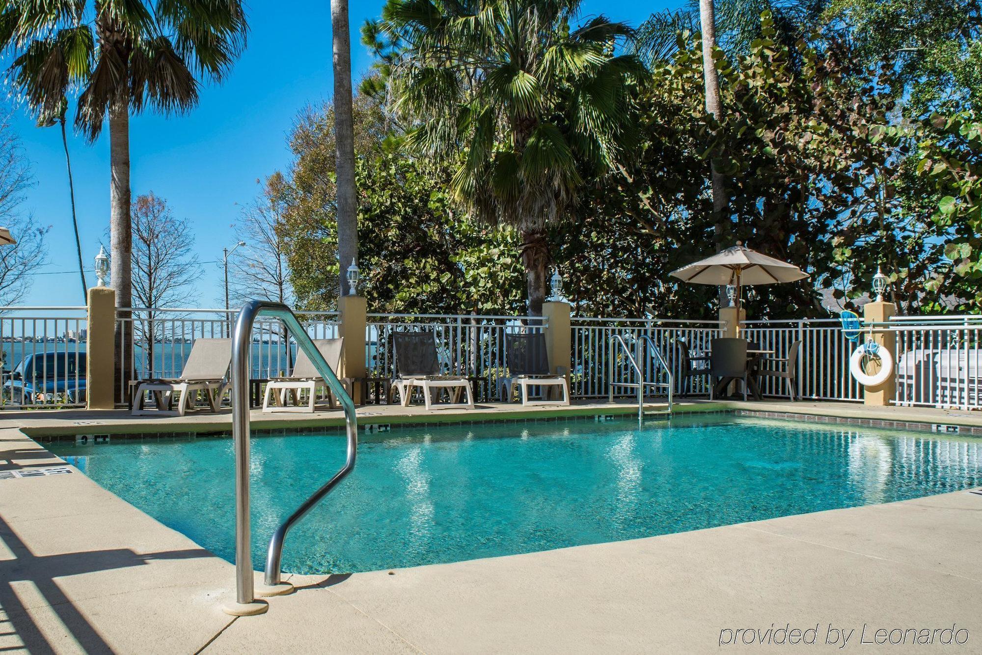 Comfort Suites Clearwater - Dunedin Exterior photo